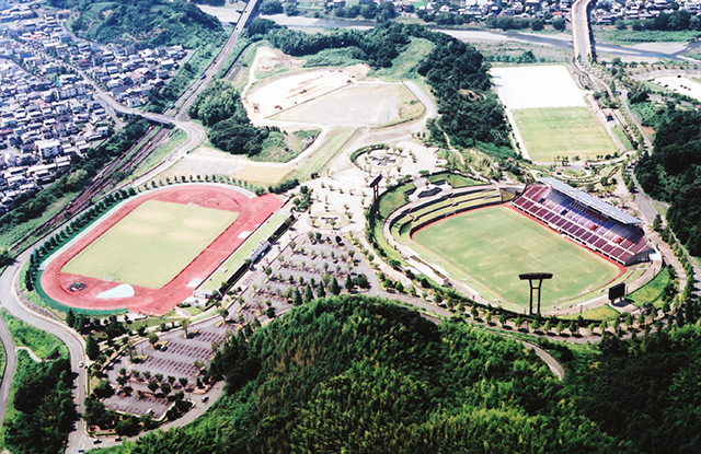 サッカースタジアム全景