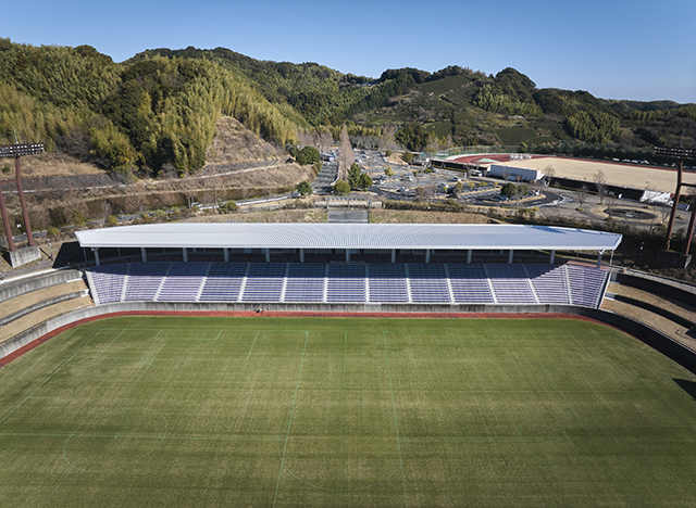 サッカースタジアム全景